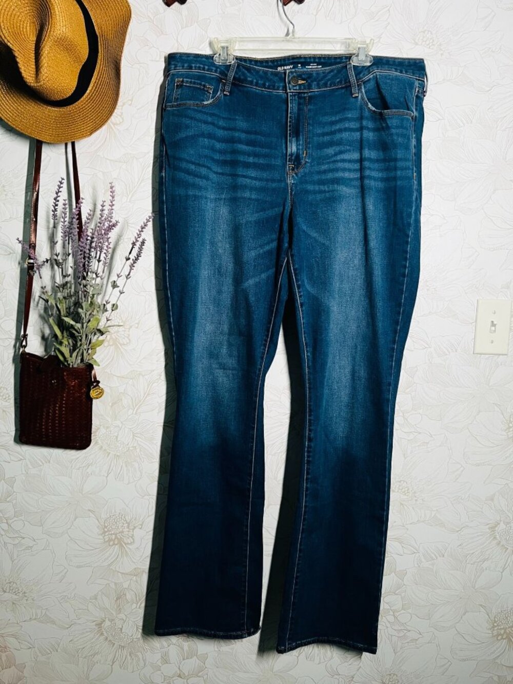 Old Navy Womens Mid-Rise Kicker Boot-Cut Jeans Size 18 Tall Blue Denim